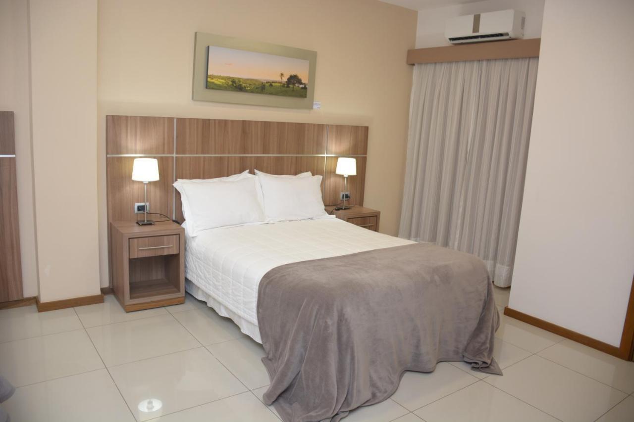 Bella Vista Hotel - Encarnación Eksteriør billede