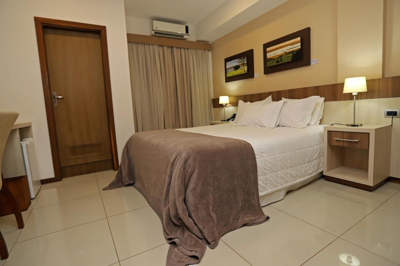 Bella Vista Hotel - Encarnación Eksteriør billede